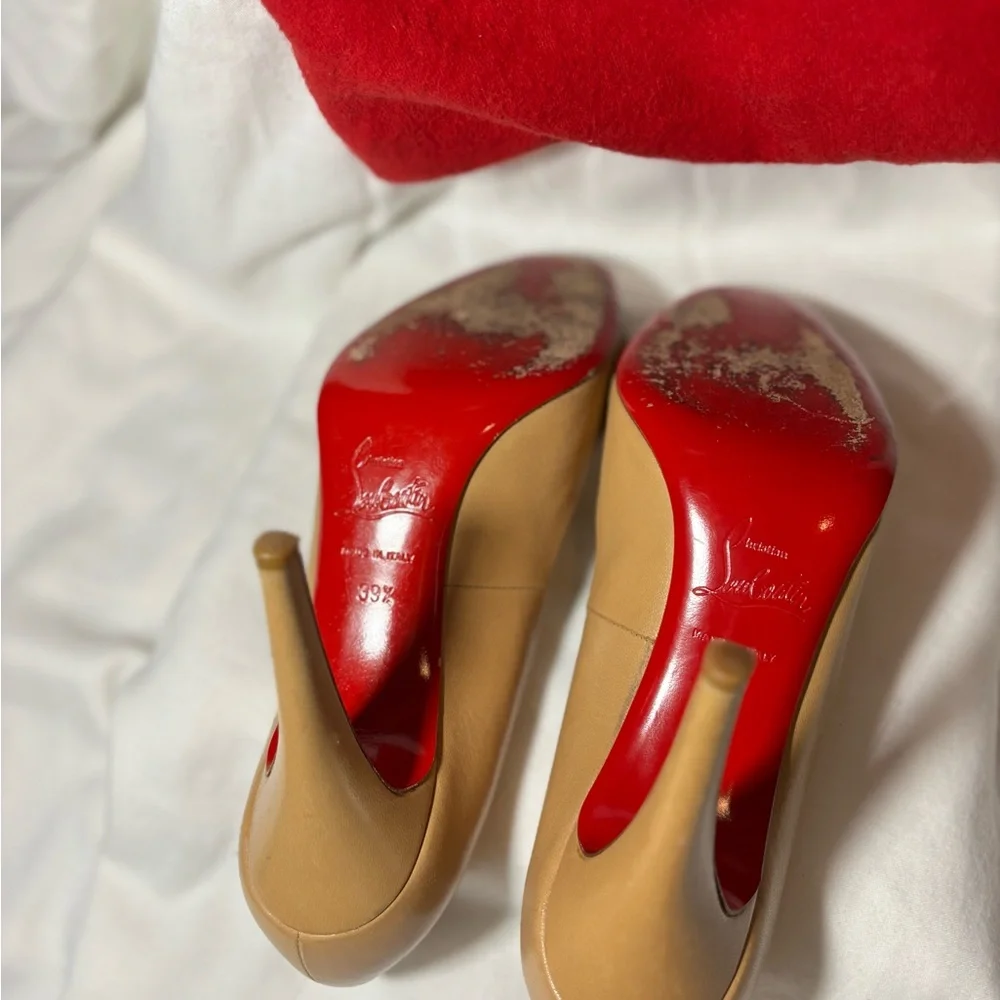 Christian Louboutin Tan and Black Heels - Picture 7 of 9